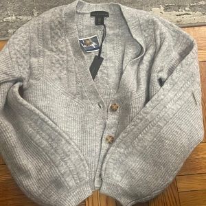 House of Harlow cardigan. New with tags. Size small. Grey